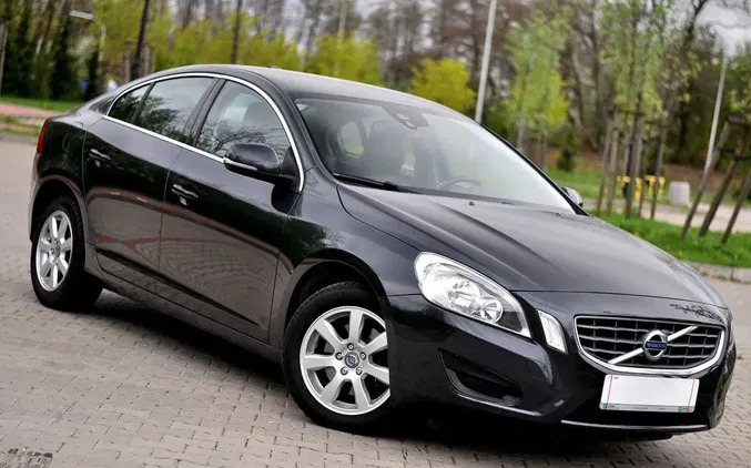 mazowieckie Volvo S60 cena 35900 przebieg: 240000, rok produkcji 2011 z Ujście